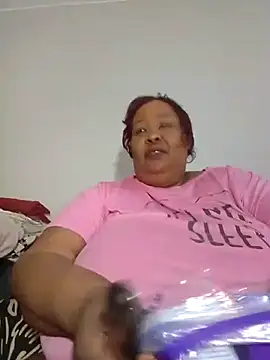 nancy111 live cam on StripChat