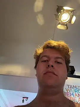 Lars2306 live cam on StripChat