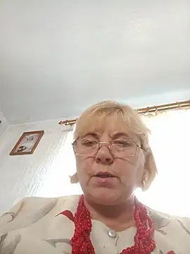 Elena_Beautiful784 live sex cam