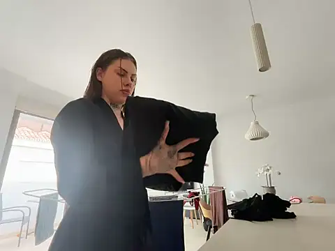 sash87350's Live Sex Cam Show