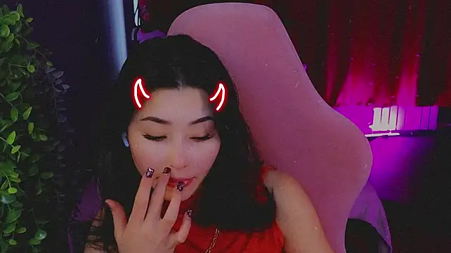 RedMidnight live cam on StripChat