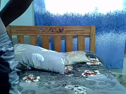 ebonylove23 live cam on StripChat