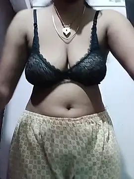 ShilpaSharma live cam on StripChat
