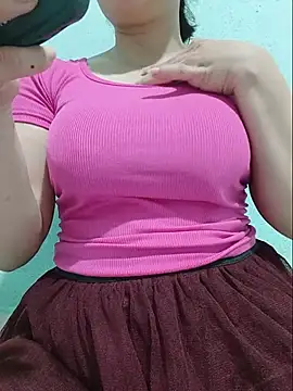 Shine_Mai