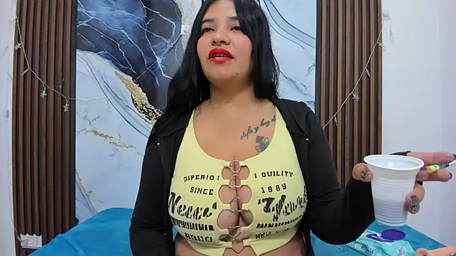 lexxyy26 live cam on StripChat