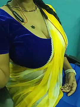 Tamil_Vennila_ live cam on StripChat