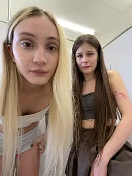 Pink_Kiss live cam on StripChat