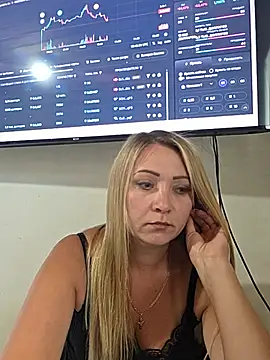 SassiSandra live cam on StripChat