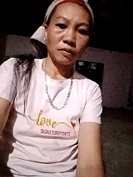 30yearr live cam on StripChat