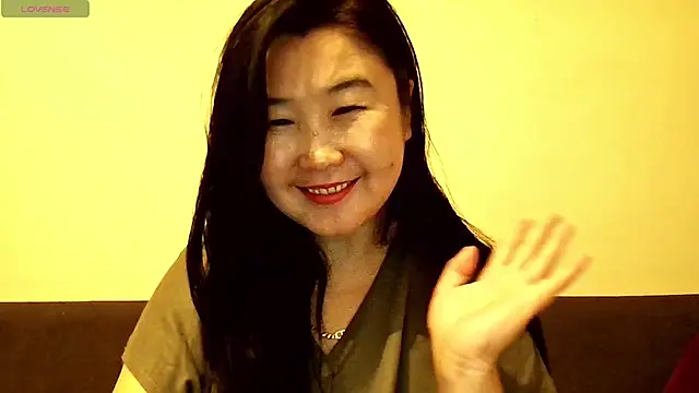 Bet_Lu live cam on StripChat
