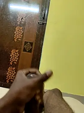 Tamil_guy620 live cam on StripChat