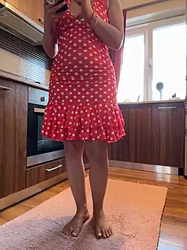 Hotmomcheckk_