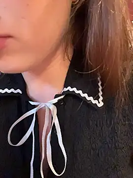 Holly_Play