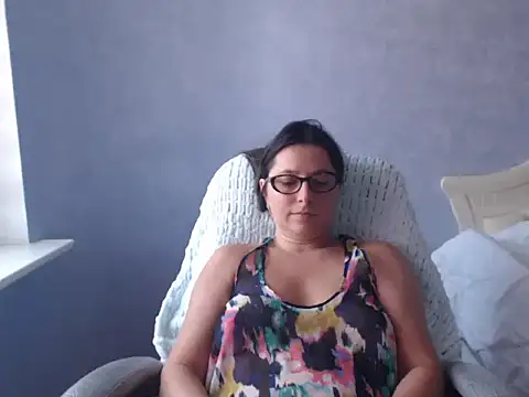 LuckyLisa23 webcam