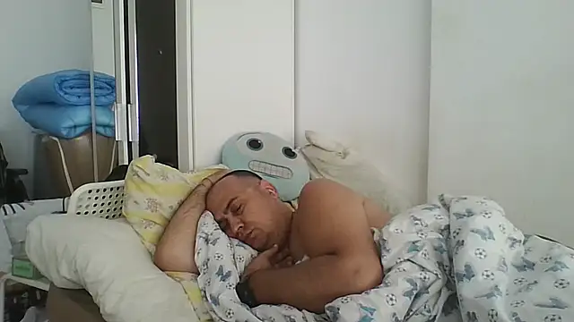 vitalik66679 live cam on StripChat
