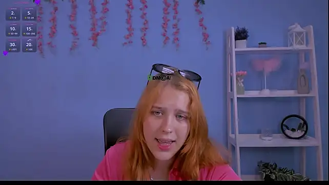 roxy_starr_ (G teen) - listening music
