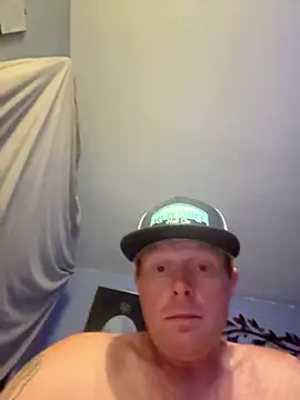 Nakedginger26 live cam on StripChat