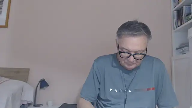 YOU6me live cam on StripChat