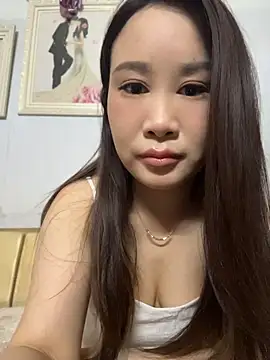 xiaoyan-888 live cam on StripChat