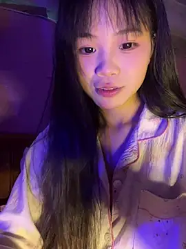 Linh_xinhcuke live cam on StripChat