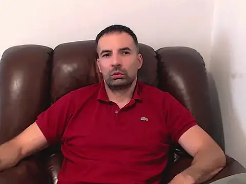 Leo_1617 live cam on StripChat