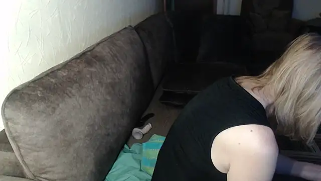 Sexy_Irene live cam on StripChat