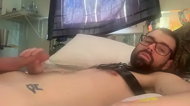 Fr4nk1eFFuxxx live cam on StripChat