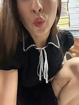 Holly_Play