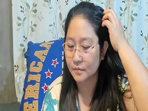 CHUBBY_ANGEL09 live cam on StripChat