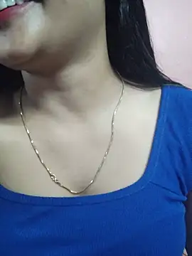 Wild-janvi live cam on StripChat