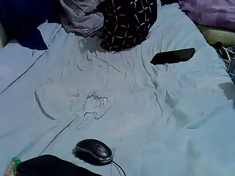 sweetmo2022 live cam on StripChat
