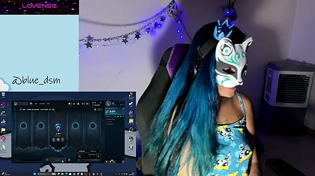 bluesubmissive live cam on StripChat