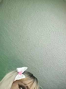 annie_thomson00