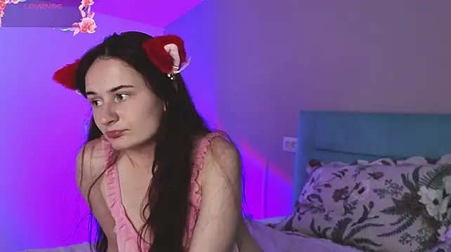 L1ittle_kitty_ live cam on StripChat