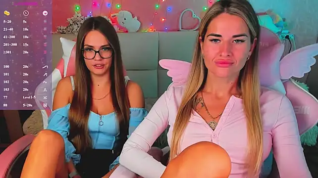 hotty_girls_here (G young) - HOT KISS