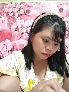 Xuka_lyss live cam on StripChat