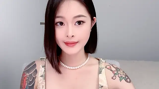 Ivy_360 live cam on StripChat