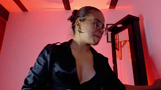 MistressSlut1 live webcam