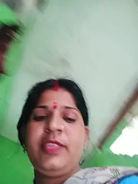 Joohi_Chawla143 live cam on StripChat