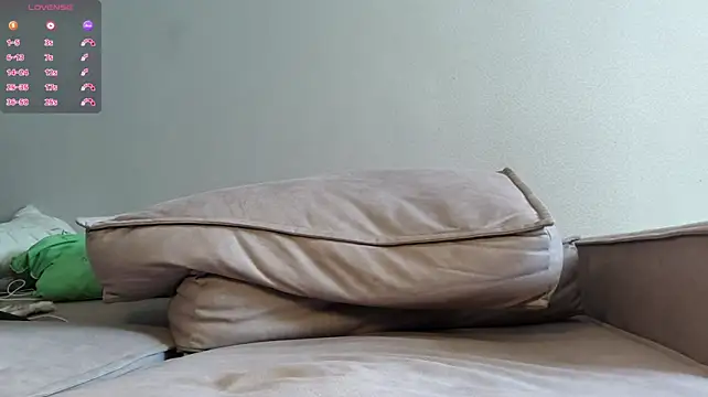 talorsprint (F teen) - Masturbate until my legs are shaking