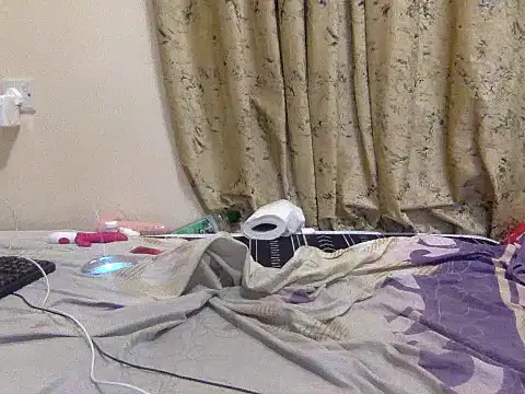 chariebaby (F young) - gaping:ridedildo'fingering''