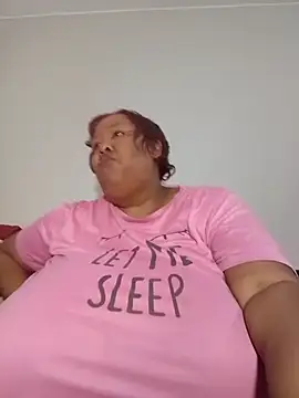 nancy111 (F milf) - Make me squit and cum on my toy