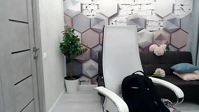 Cutie_Asya live cam on StripChat