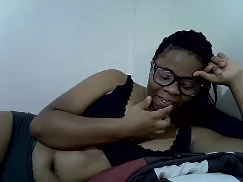 sawyer_ama live cam on StripChat