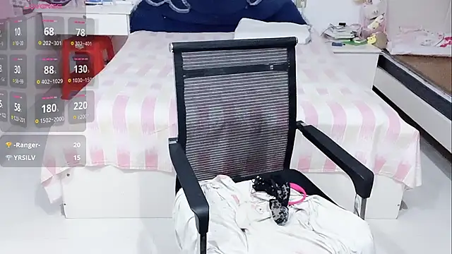miaomiao-99 live cam on StripChat