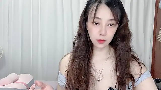 Eunwoo_o live cam on StripChat