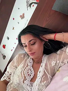Hotmomcheckk_ - Female Stripchat model
