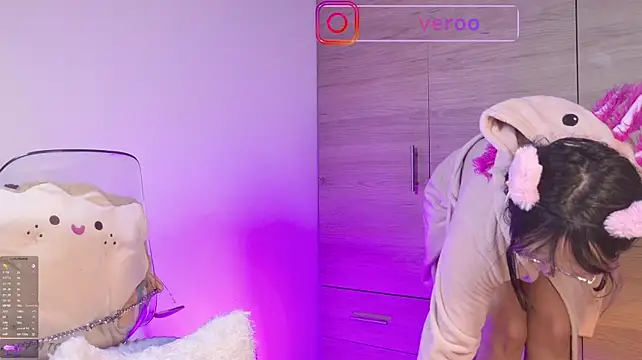 its_vero (F young) - ✨Choke myself + ride your cock hard✨