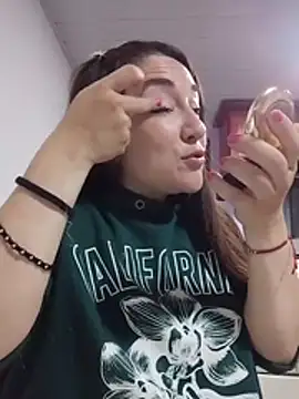 ambarclarck (F young) - SHOW ASS HOLE 🍆