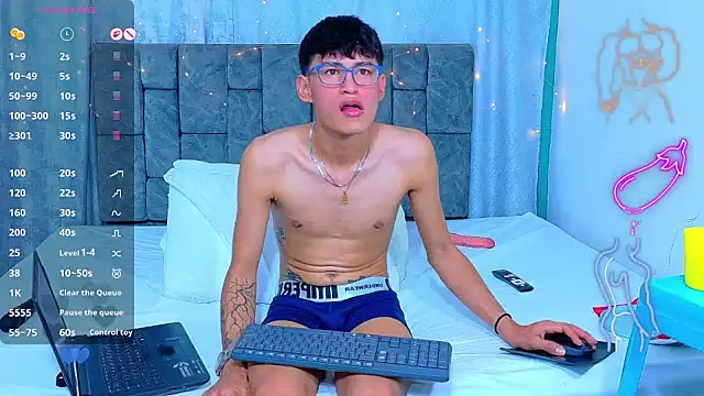 NicolasTorrez live sex cam
